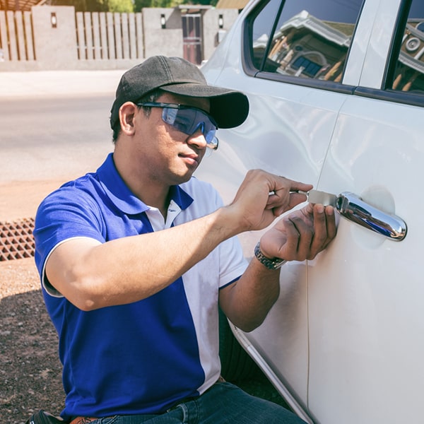 todos los servicios de cerrajería de autos cuentan con garantía de satisfacción